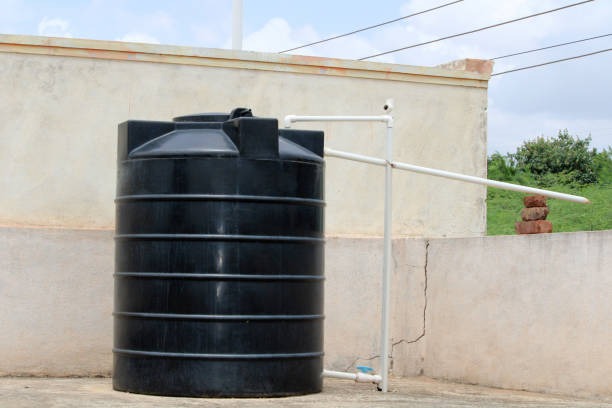 black 500ltr rooftop water tank